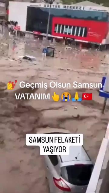 @HER YÜZÜNE 🤲GÜLENİ DOSSANMA🤲