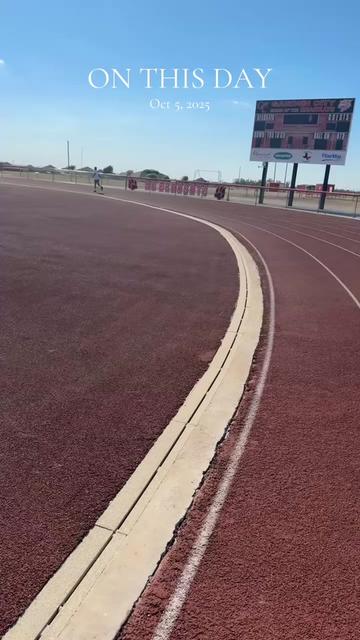 @[Pretty_in_Spanish]{&bull;Linda&bull;}