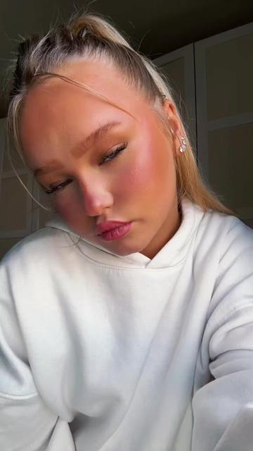@helenhaylliii
