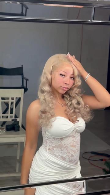 @kiaraaa