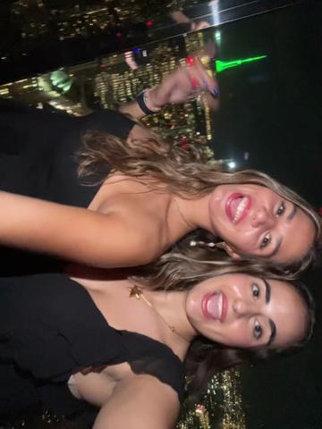 @júlia