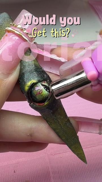 @Vanesnail Creations