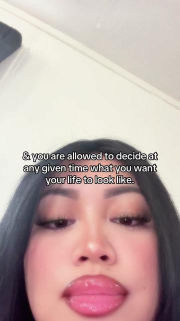 @NICOLE TIANA