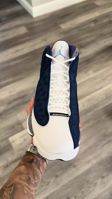 @levelupkickz