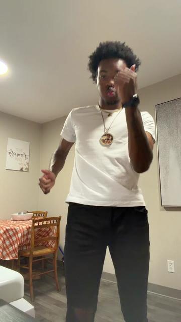 @VONNIZZZY🩸