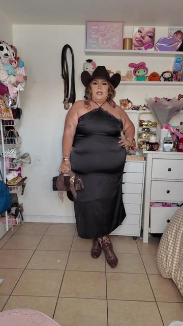 @melanie angeles ౨ৎ