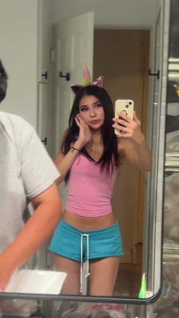 @2alyssx