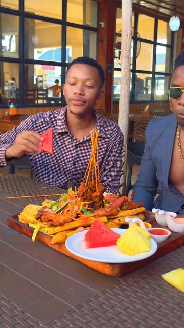 @GEZAJUU FAST-FOOD