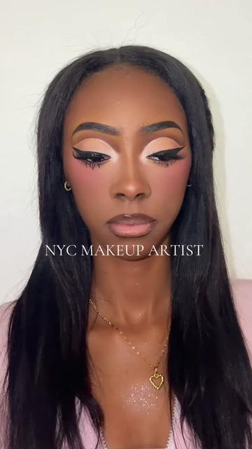 @Luxury Makeup Artist