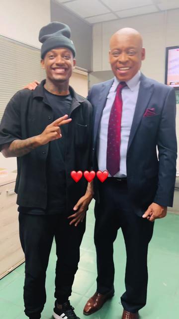 @Creativebow_