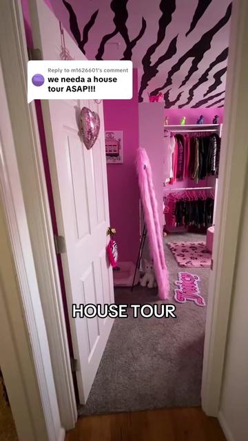 @kittens give stitches / kara