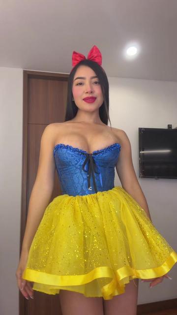 @valecadena23