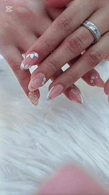 @ana lucia pineda
