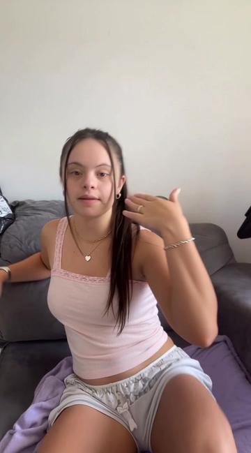 @Ágatha 💕❤️