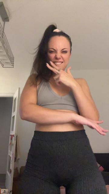 @mlaquinn