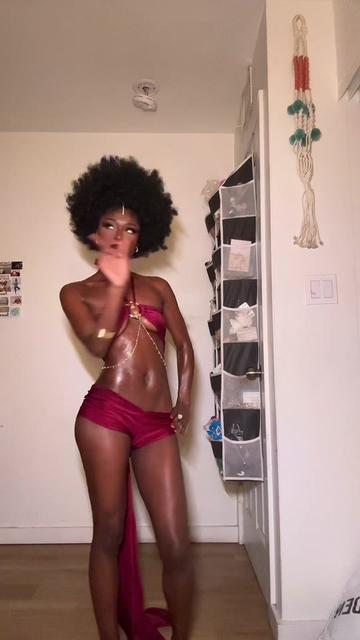 @zainajasmine