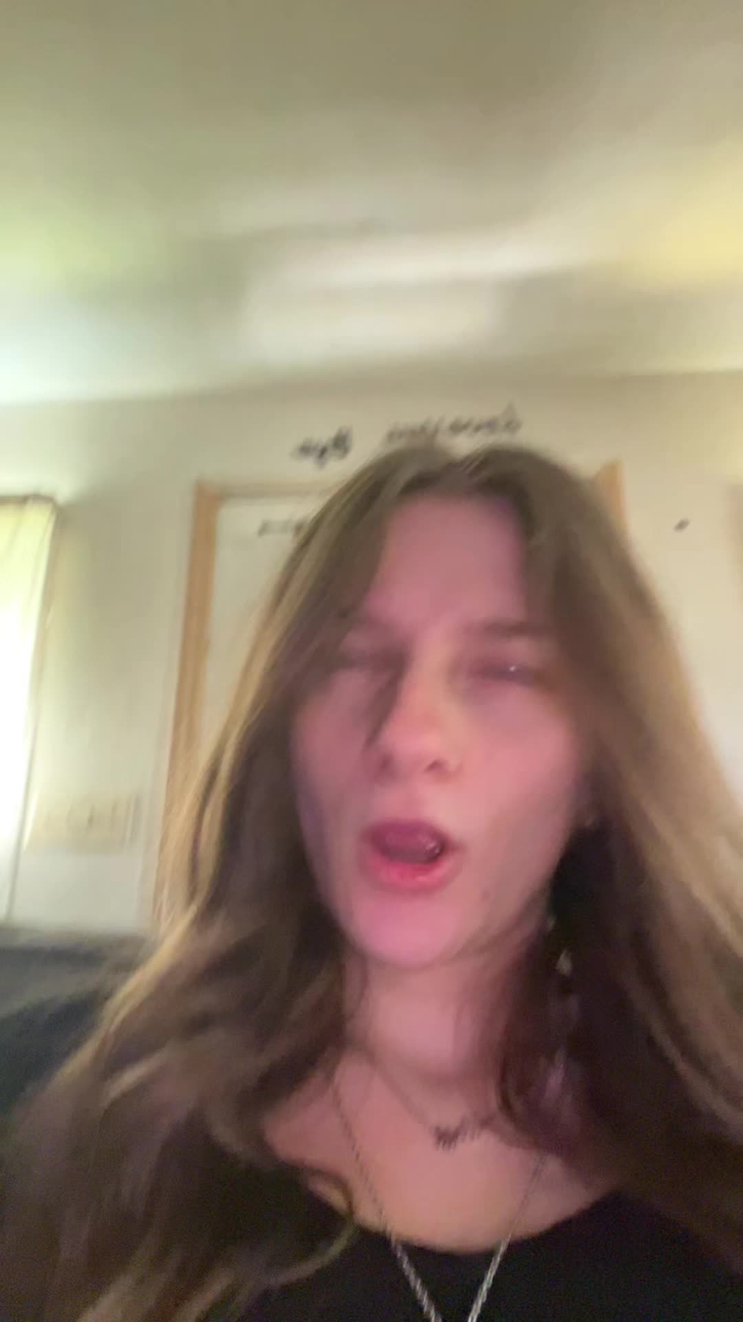 @shayla0o0