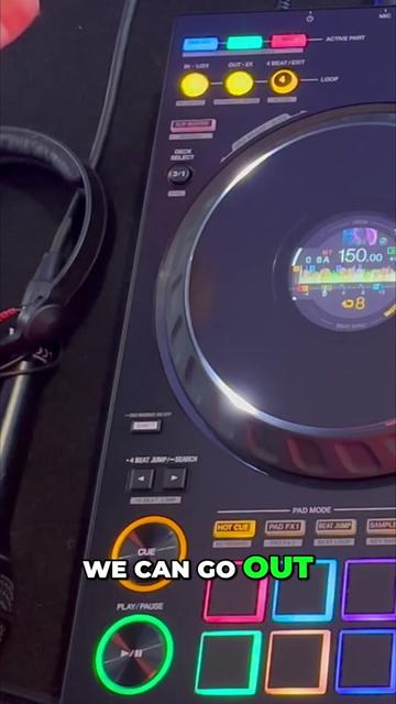 @Valoramous (DJ/Producer)
