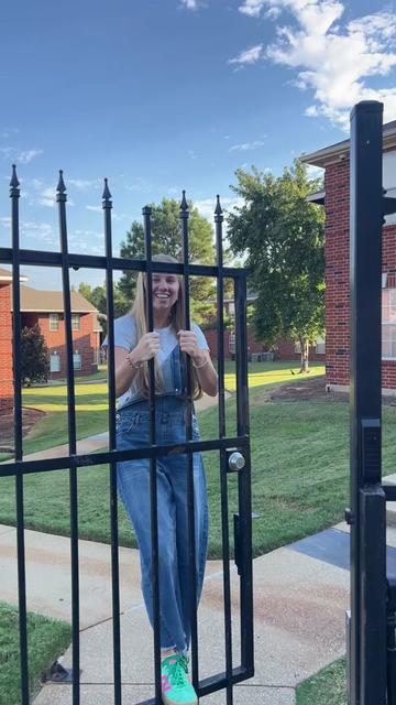 @camille