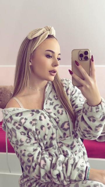 @petraknezevic