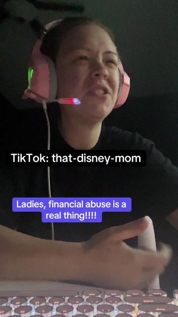 @That Disney Mom ✨