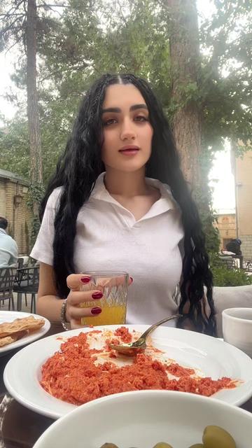 @Zahra Hosseini