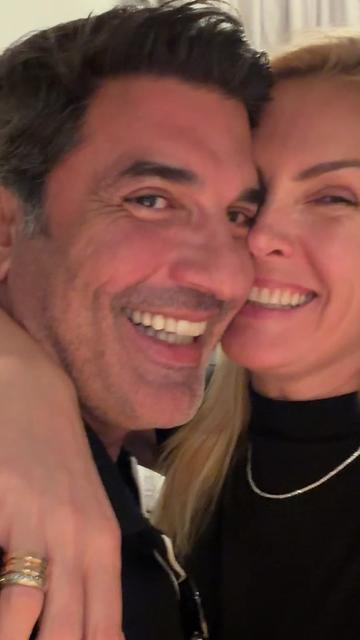 @Ana Hickmann