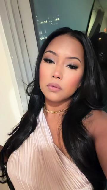@Becky 🇰🇭
