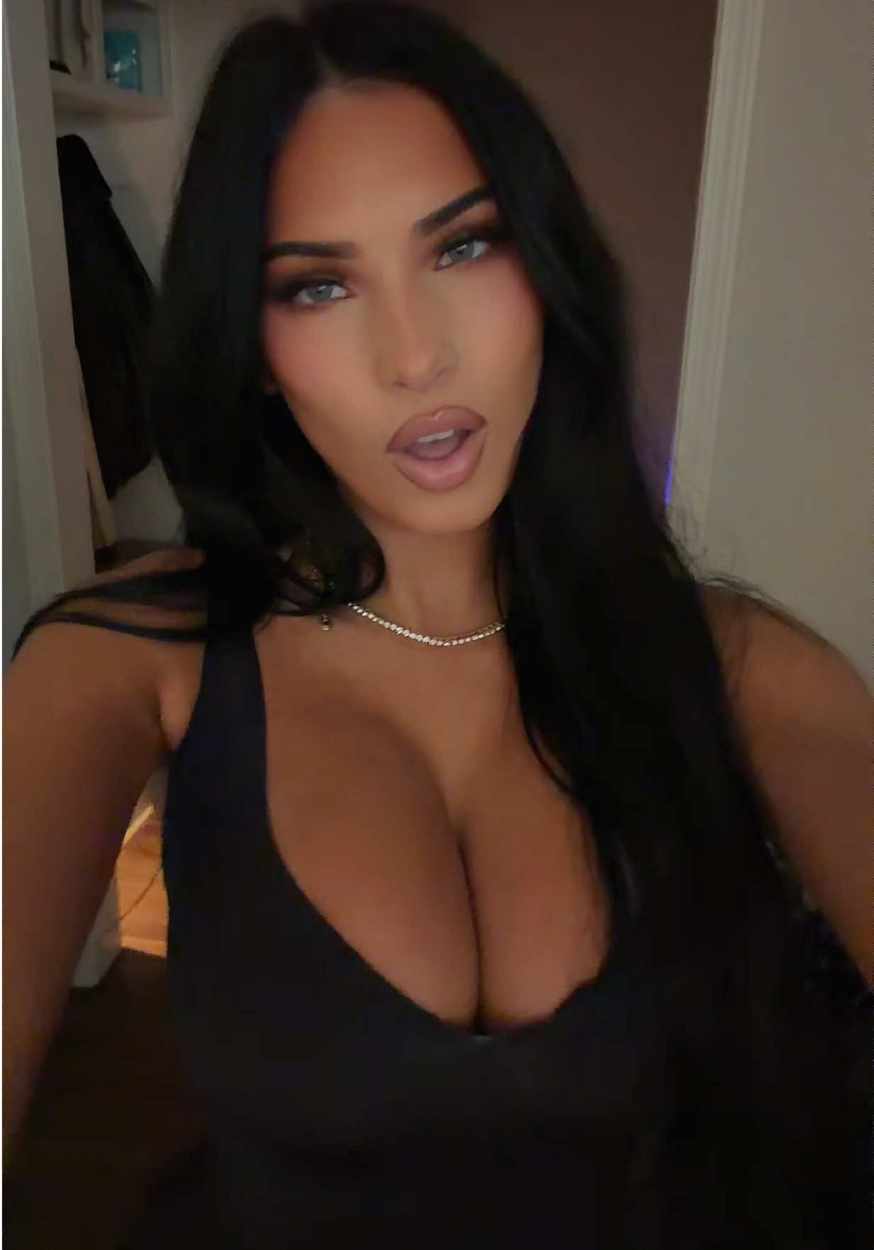 @Elle B