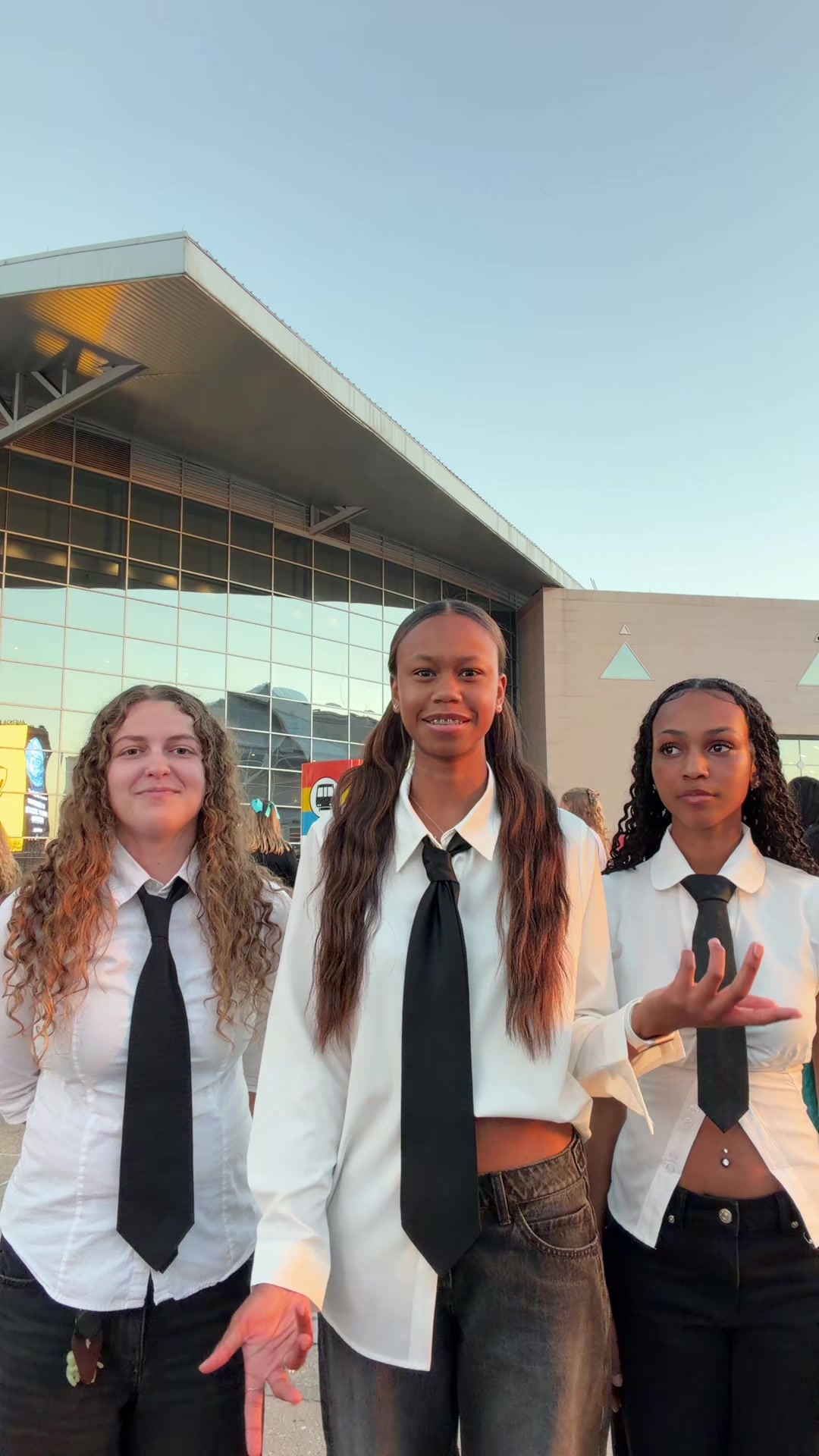 @simone 🦈