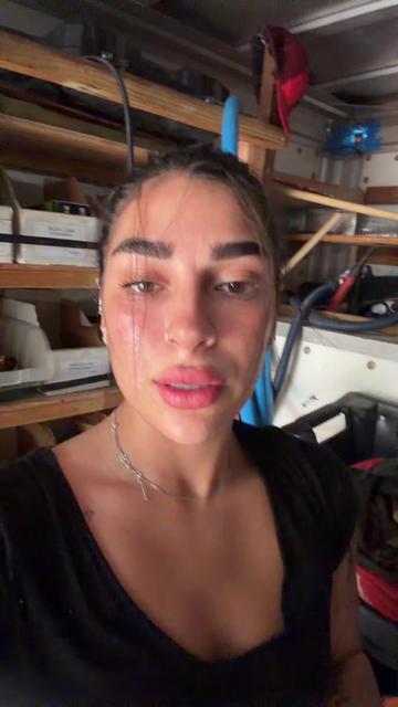 @קורלי