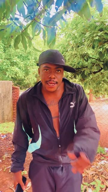 @Leblesser via LnB705