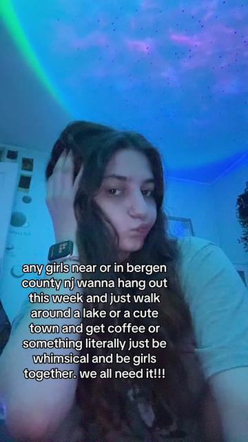 @lindsey ⋆˚꩜｡