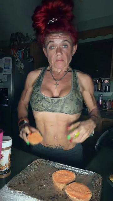 @RedneckBaddie