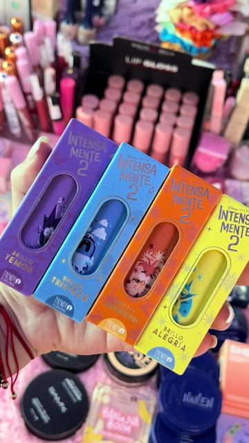 @Éclat Cosmetics