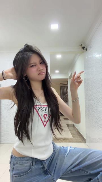 @breena 𝜗𝜚˚⋆
