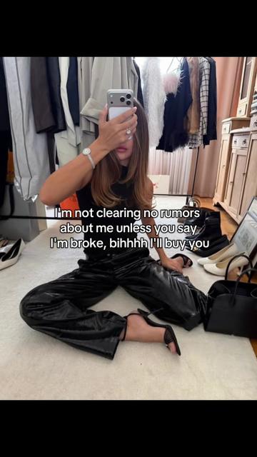 @𝒞