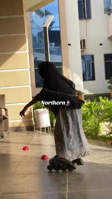 @🧕🌸NORTHERN ♎️ 🛼