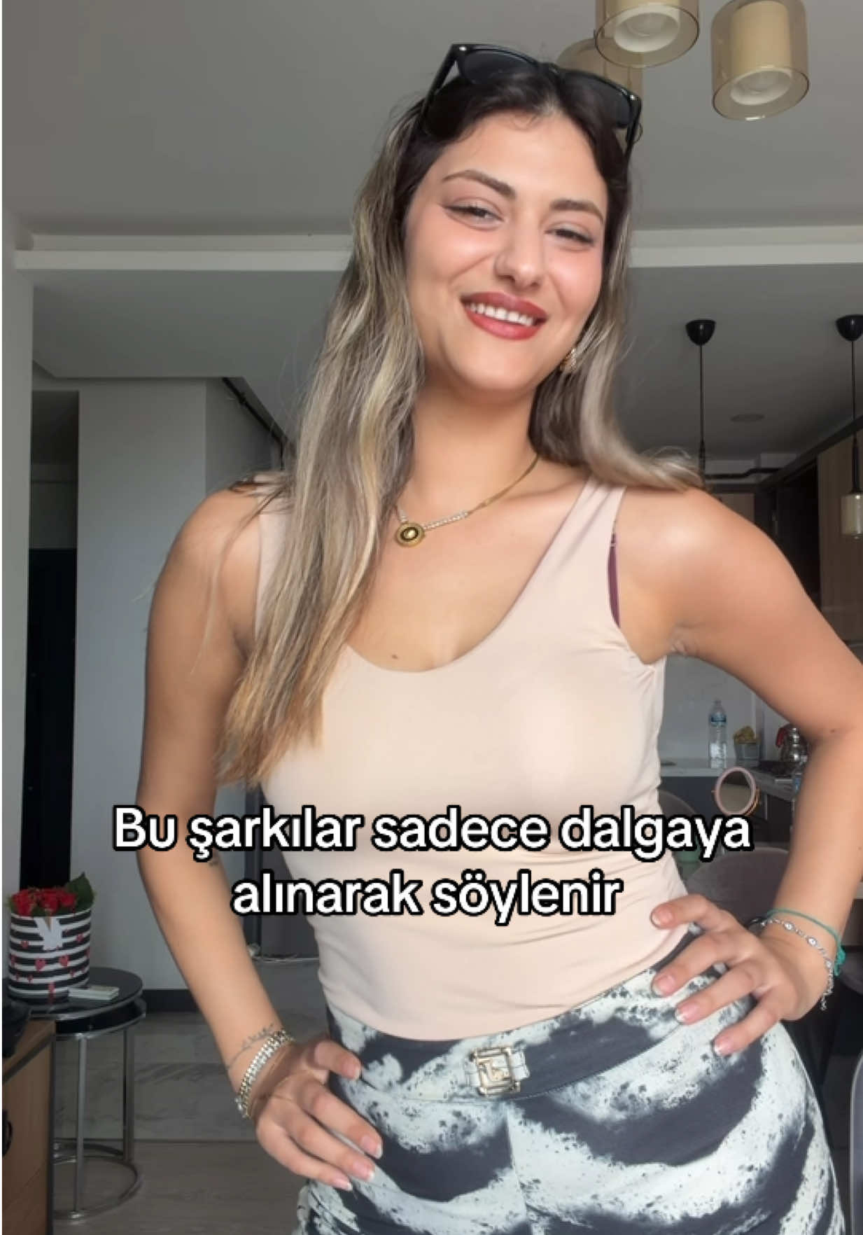 @Arzukalaa