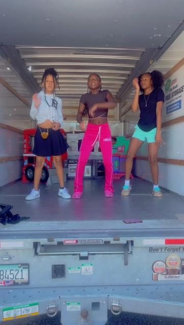 @Jahari +💅 Queen