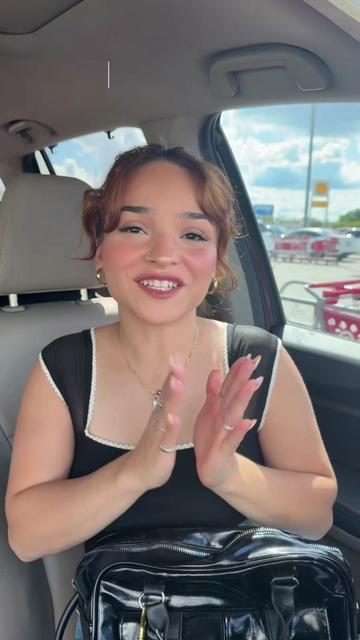 @Vanessa Marroquin