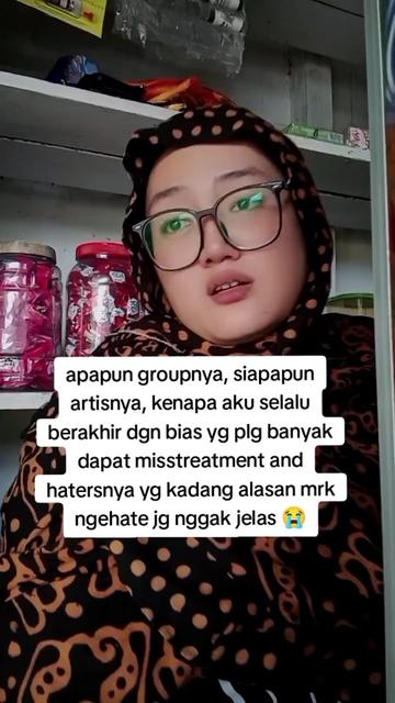 @Tia 🥸