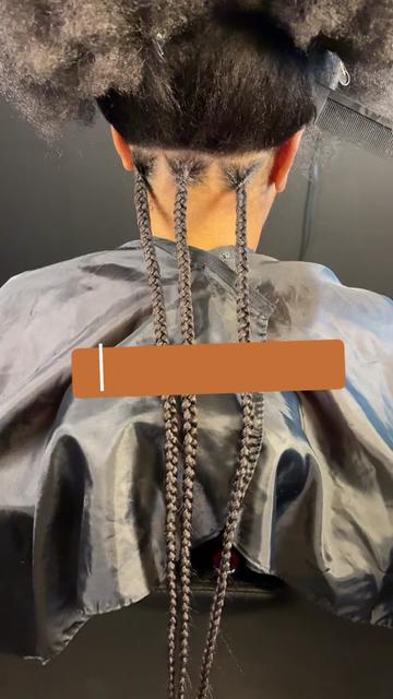 @Houston&rsquo;s Braider/Lash Tech