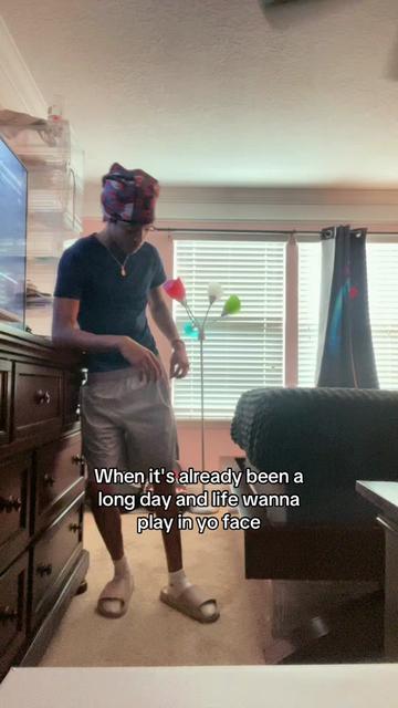 @Kj._.