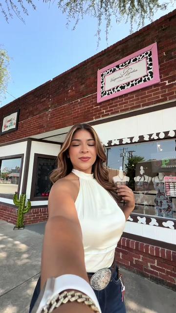 @Angie P Gallardo | DFW Creator