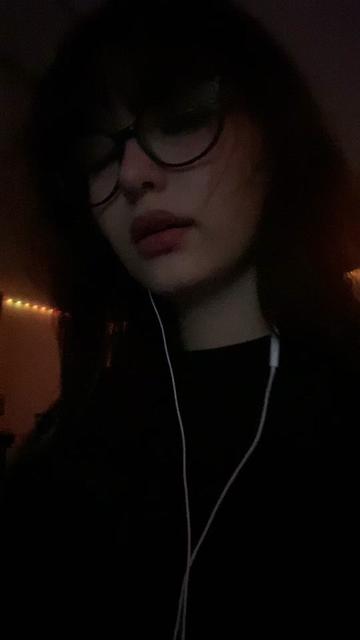 @Leah 🎧🚩