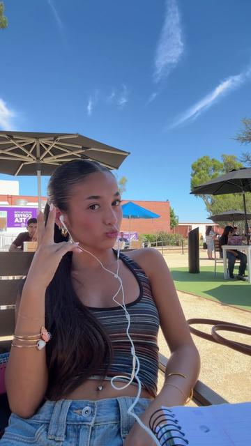 @Alexis