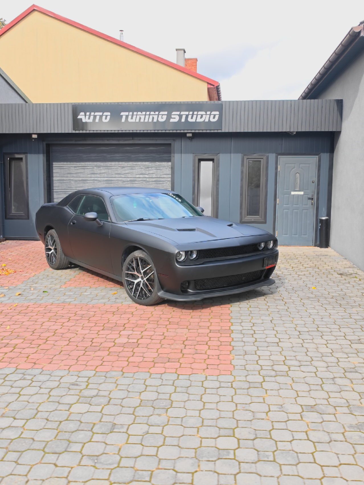 @Auto tuning studio