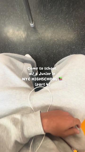 @￴￴
