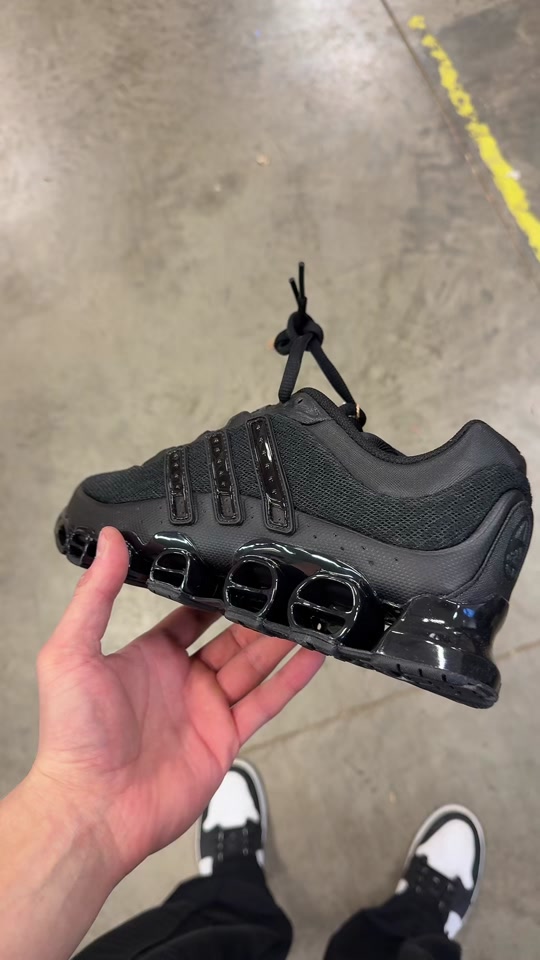 @VERIFIED SNEAKER DEALS